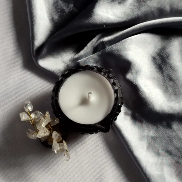 Pack_of_4_Vanilla_Crystelle_Glow_Hand_Poured_Luxury_Candle