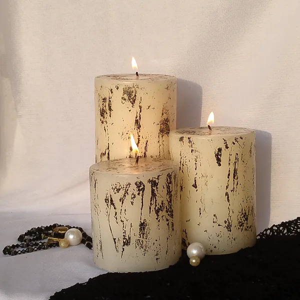 Pack_of_3_Black_Foil_Luxury_Pillar_Candles