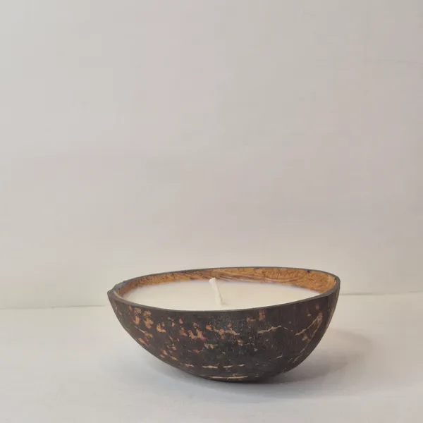Small_Coconut_Coconut_Cove_Hand_Poured_Luxury_Candle