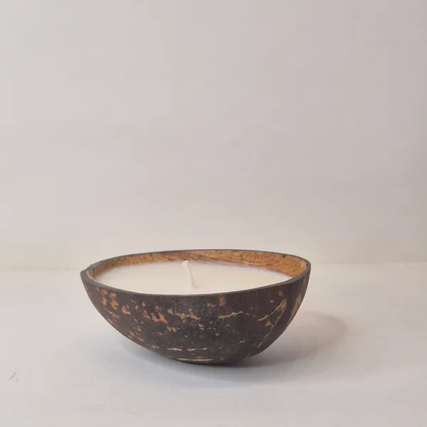 Small_Coconut_Coconut_Cove_Hand_Poured_Luxury_Candle