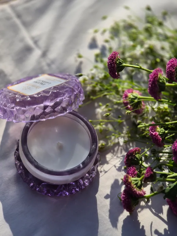 Lilac_Whisper_Crystelle_Glow_Hand_Poured_Luxury_Candle