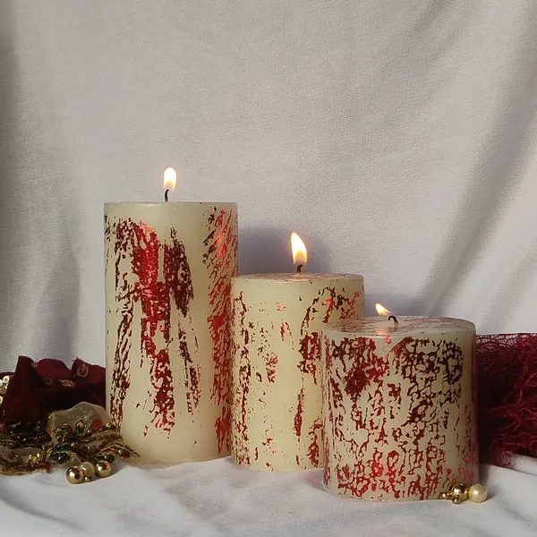 Pack_of_3_Red_Foil_Hand_Poured_Luxury_Candle
