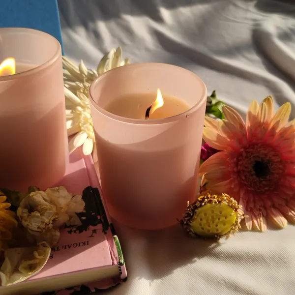 Blush_Romance_Oudh_Candle_Gift_Set_(Set_of_2)