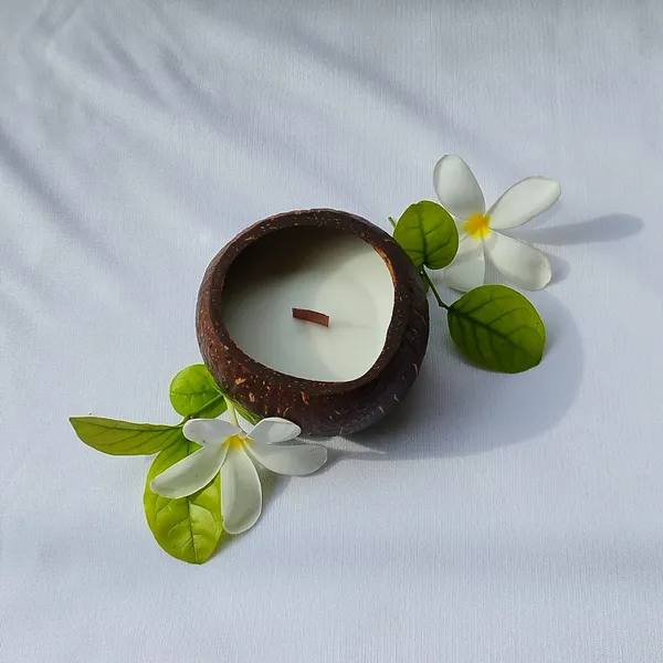 Nature_Glow_Coconut_Shell_Candle_Gift_Set_(Set_of_2)
