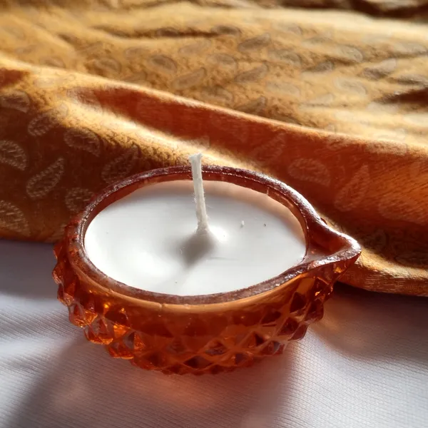 Pack_of_4_Sandal_Crystelle_Glow_Hand_Poured_Luxury_Candle