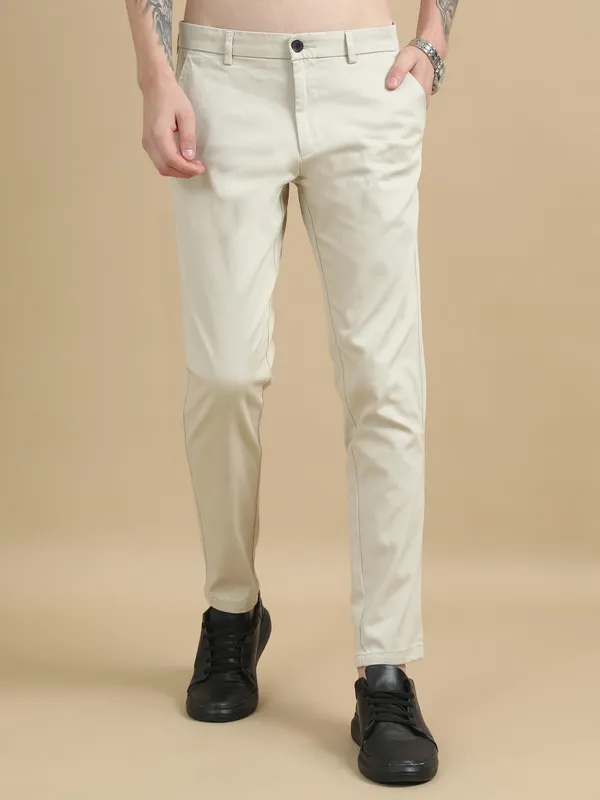 Beige_Cotton_Regular_Slim_Fit_Solid_Mid-Rise_Trouser_For_Men
