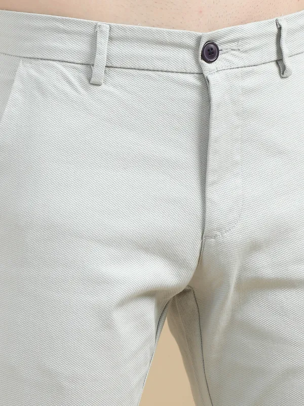 Off_White_Cotton_Regular_Slim_Fit_Solid_Mid-Rise_Trouser_For_Men