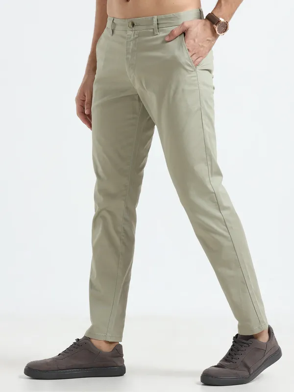 Pastel_Green_Cotton_Regular_Slim_Fit_Solid_Mid-Rise_Trouser_For_Men