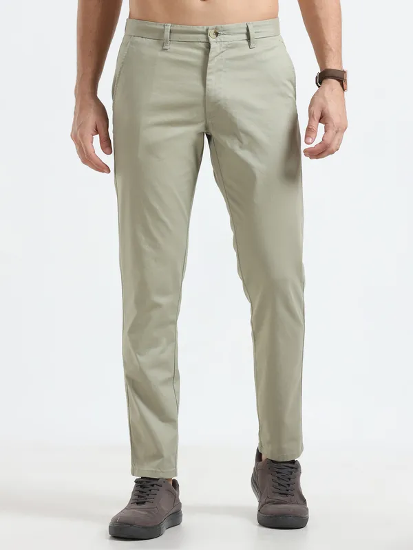Pastel_Green_Cotton_Regular_Slim_Fit_Solid_Mid-Rise_Trouser_For_Men