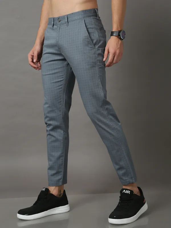 Grey_Cotton_Regular_Slim_Fit_Solid_Mid-Rise_Trouser_For_Men