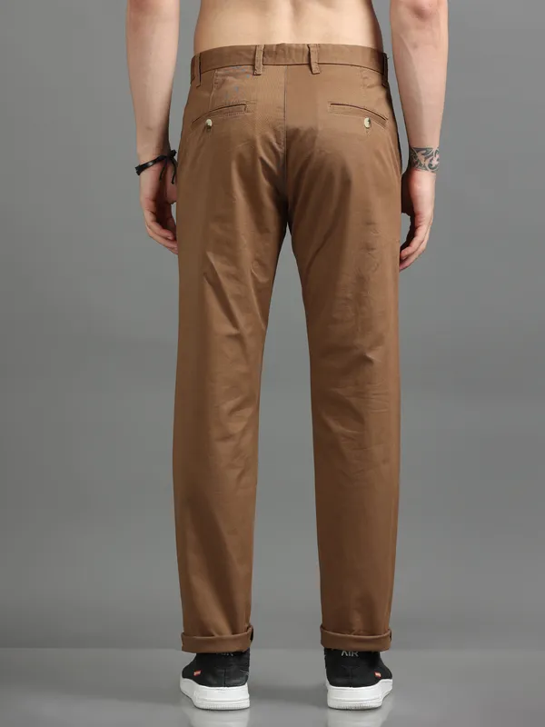 Brown_Cotton_Regular_Slim_Fit_Solid_Mid-Rise_Trouser_For_Men