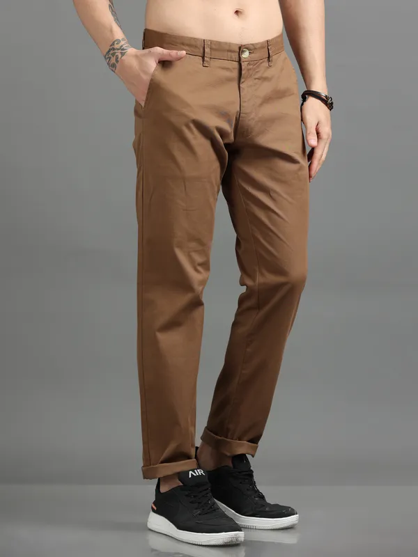 Brown_Cotton_Regular_Slim_Fit_Solid_Mid-Rise_Trouser_For_Men
