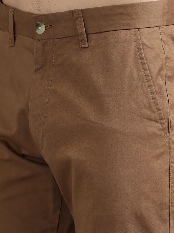 Brown_Cotton_Regular_Slim_Fit_Solid_Mid-Rise_Trouser_For_Men