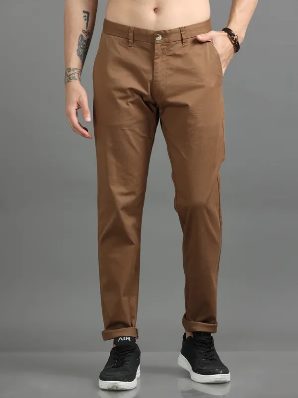 Brown_Cotton_Regular_Slim_Fit_Solid_Mid-Rise_Trouser_For_Men
