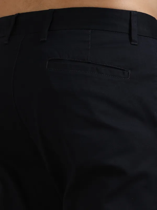 Blue_Cotton_Regular_Slim_Fit_Solid_Mid-Rise_Trouser_For_Men