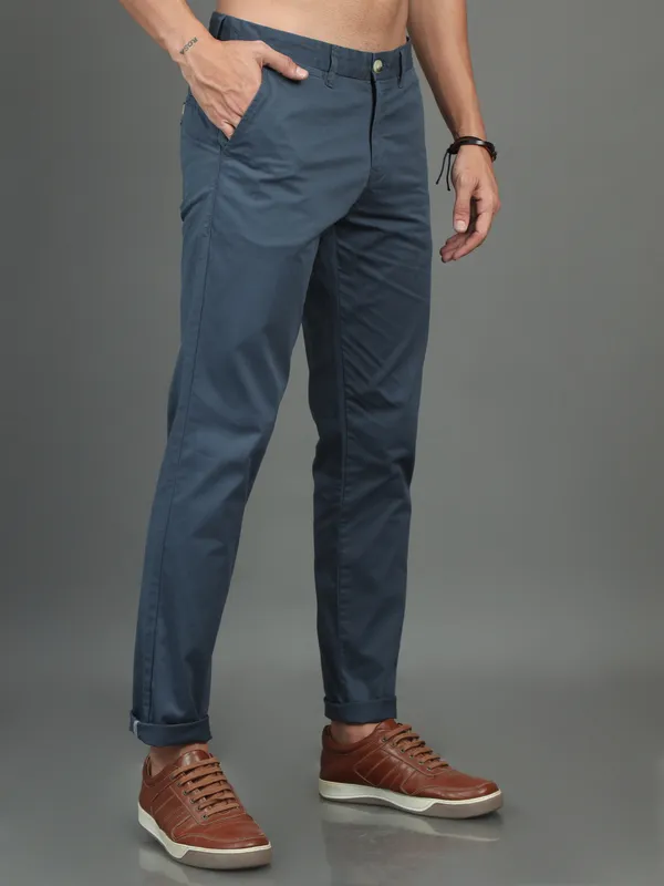 Blue_Cotton_Regular_Slim_Fit_Solid_Mid-Rise_Trouser_For_Men