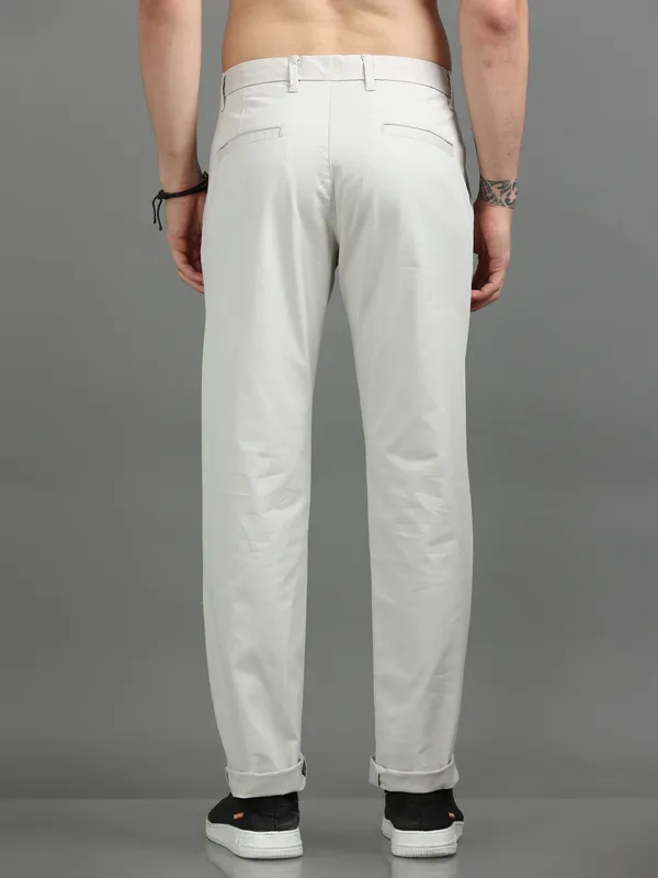Off_White_Cotton_Regular_Slim_Fit_Solid_Mid-Rise_Trouser_For_Men