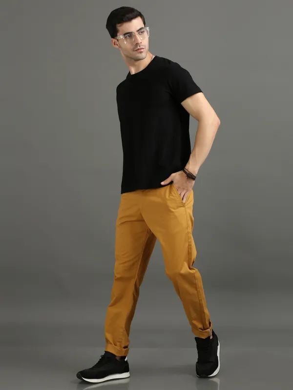 Yellow_Cotton_Regular_Slim_Fit_Solid_Mid-Rise_Trouser_For_Men