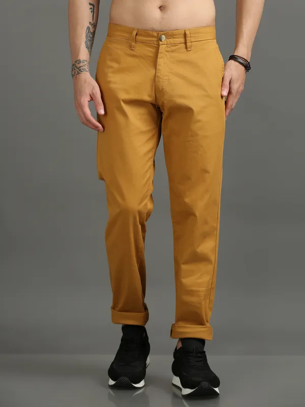 Yellow_Cotton_Regular_Slim_Fit_Solid_Mid-Rise_Trouser_For_Men