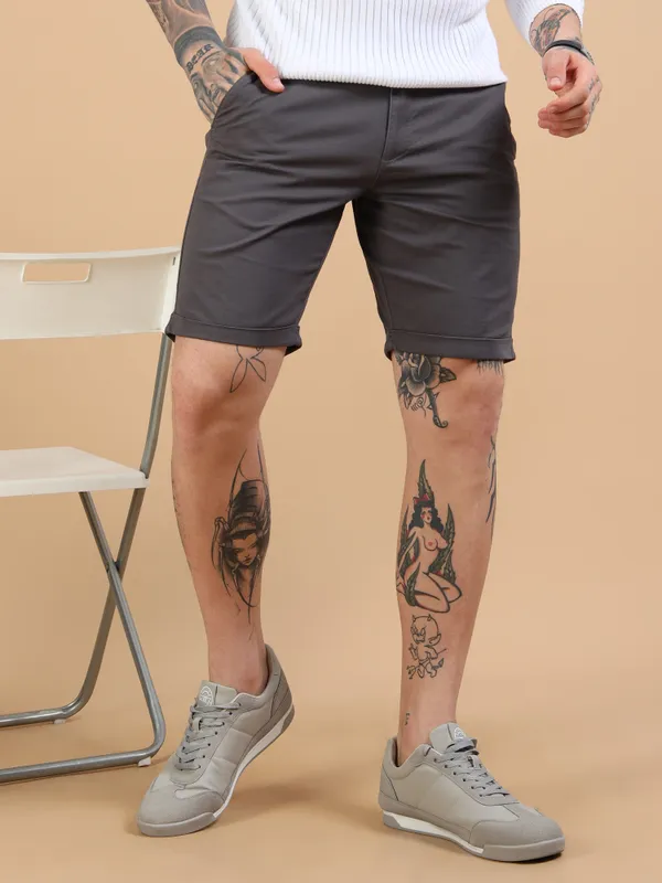 Grey_Cotton_Solid_Chinos_Shorts_For_Men
