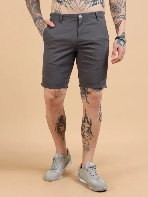 Grey_Cotton_Solid_Chinos_Shorts_For_Men