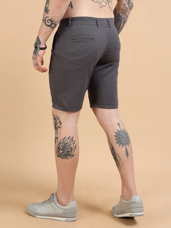 Grey_Cotton_Solid_Chinos_Shorts_For_Men