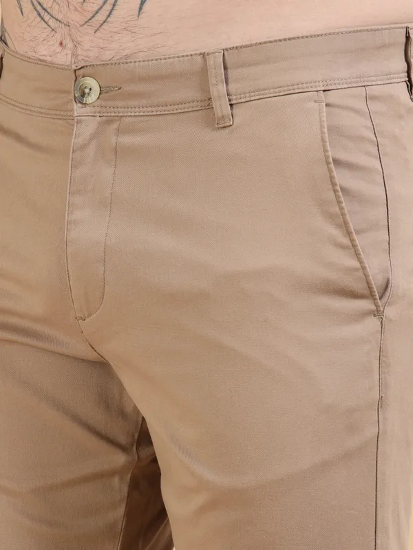 Brown_Cotton_Solid_Chinos_Shorts_For_Men