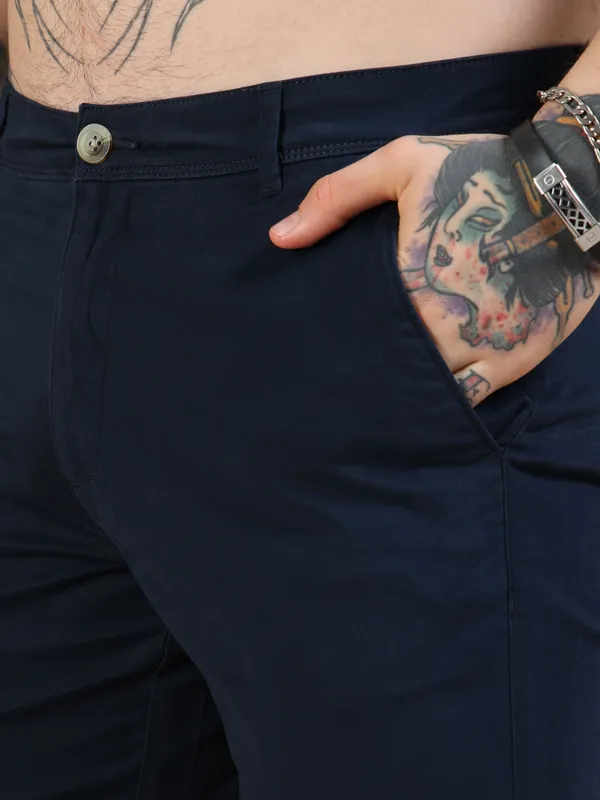 Navy_Blue_Cotton_Solid_Chinos_Shorts_For_Men