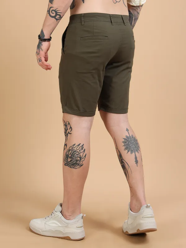 Olive_Green_Cotton_Solid_Chinos_Shorts_For_Men