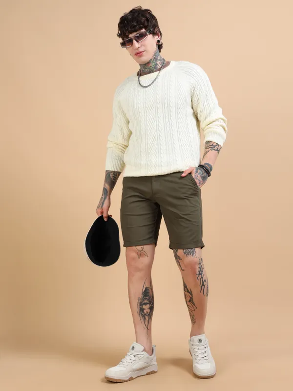 Olive_Green_Cotton_Solid_Chinos_Shorts_For_Men