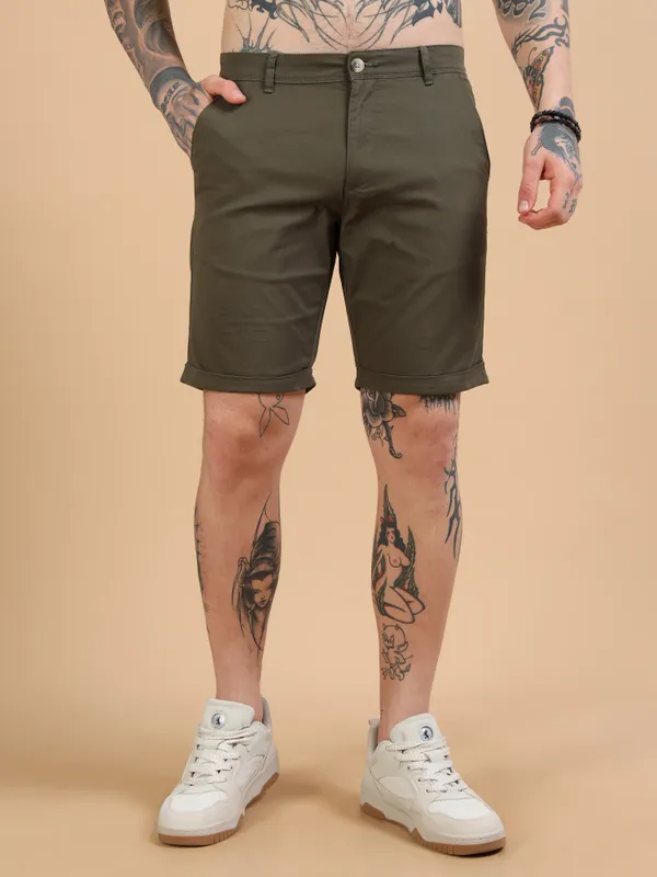 Olive_Green_Cotton_Solid_Chinos_Shorts_For_Men