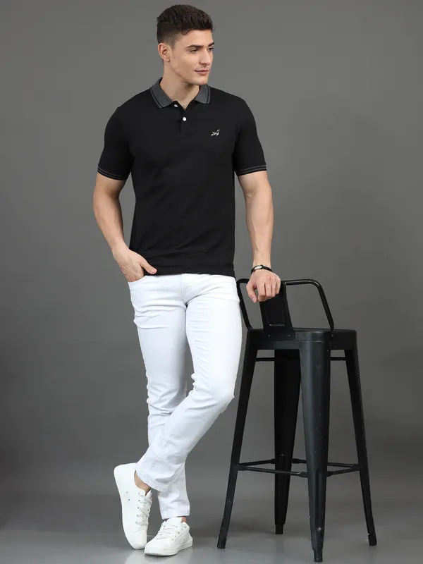 Black_Cotton_Regular_Polo_T-Shirt_For_Men