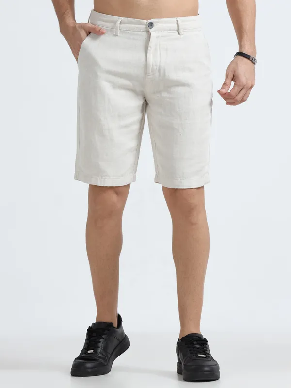 Off_White_Cotton_Regular_Shorts_For_Men