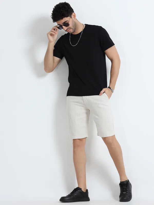 Off_White_Cotton_Regular_Shorts_For_Men