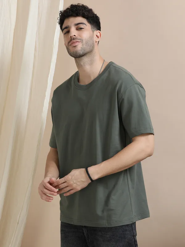 Olive_Green_Cotton_Regular_Oversized_T-Shirt_For_Men