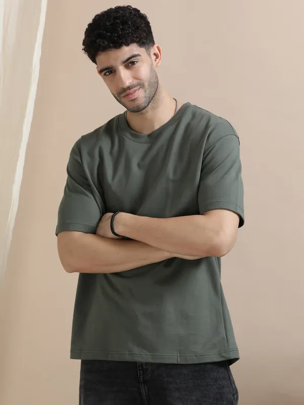 Olive_Green_Cotton_Regular_Oversized_T-Shirt_For_Men