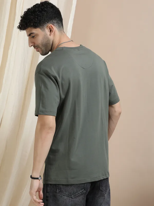 Olive_Green_Cotton_Regular_Oversized_T-Shirt_For_Men
