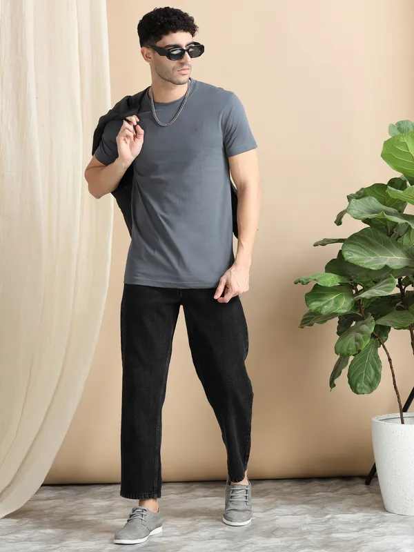 Grey_Cotton_Regular_T-Shirt_For_Men