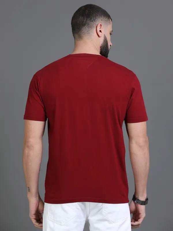 Maroon_Cotton_Regular_T-Shirt_For_Men