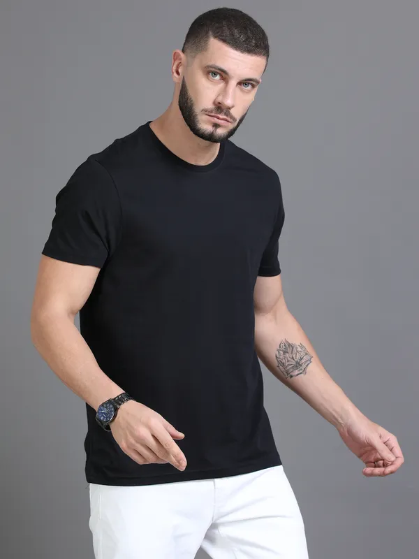 Black_Cotton_Regular_T-Shirt_For_Men