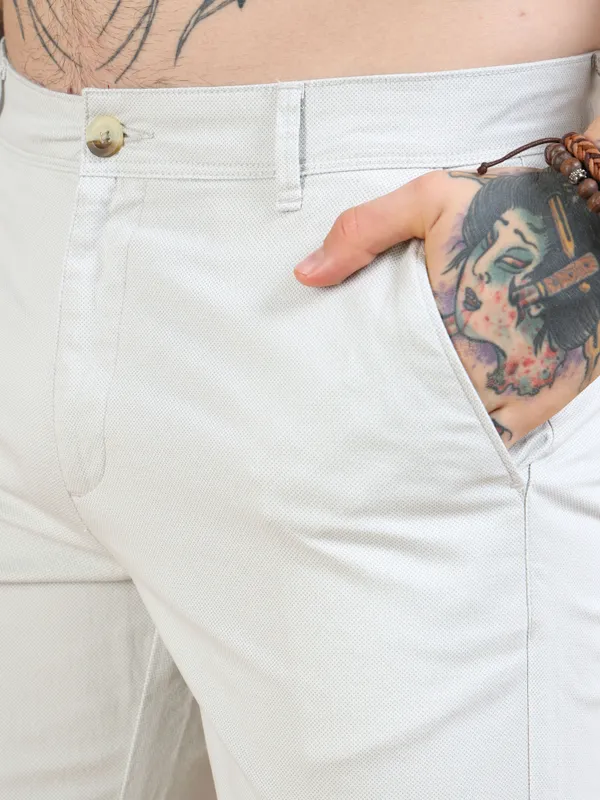 White_Cotton_Solid_Chinos_Shorts_For_Men