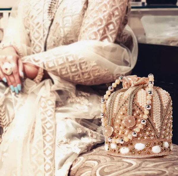 exquisite_Fancy_Zari_Work_Potli