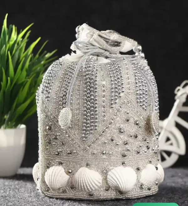 exquisite_Fancy_Zari_Work_Potli
