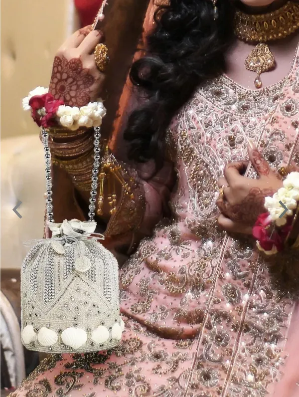 exquisite_Fancy_Zari_Work_Potli
