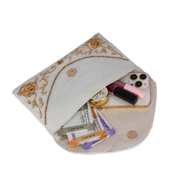 Radiant_Handcrafted_Zari_Clutch_Bag