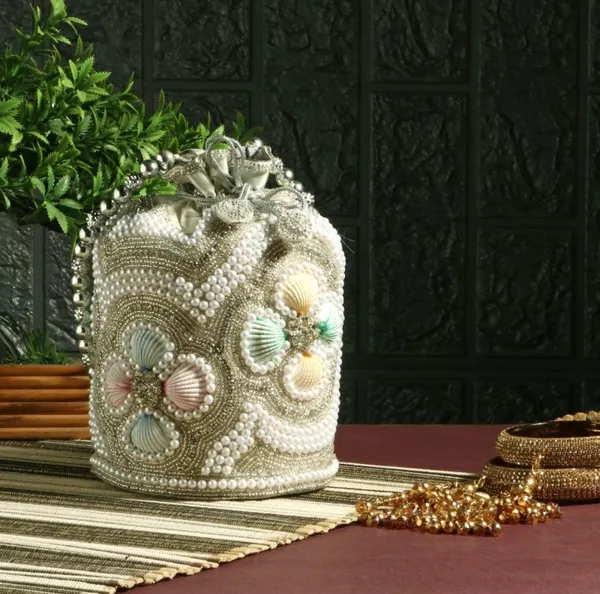 Pearl_Shell_Glam