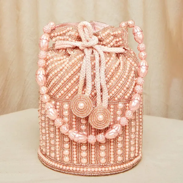 stunning_Hard_Work_Zari_Potli_Bag