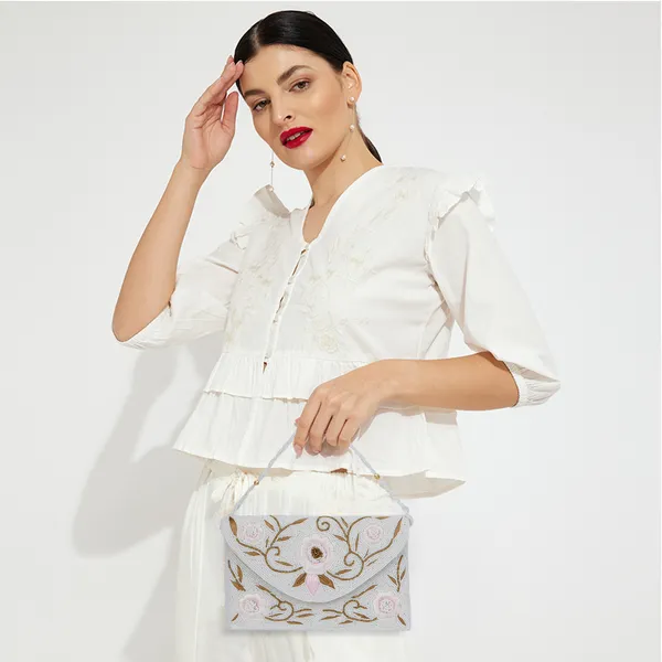 Majestic_Handcrafted_Zari_Clutch