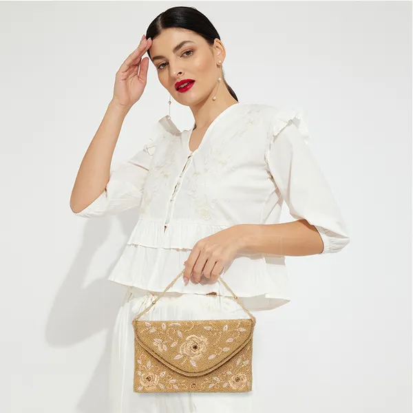 Radiant_Handcrafted_Zari_Clutch_Bag