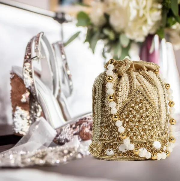 exquisite_Fancy_Zari_Work_Potli
